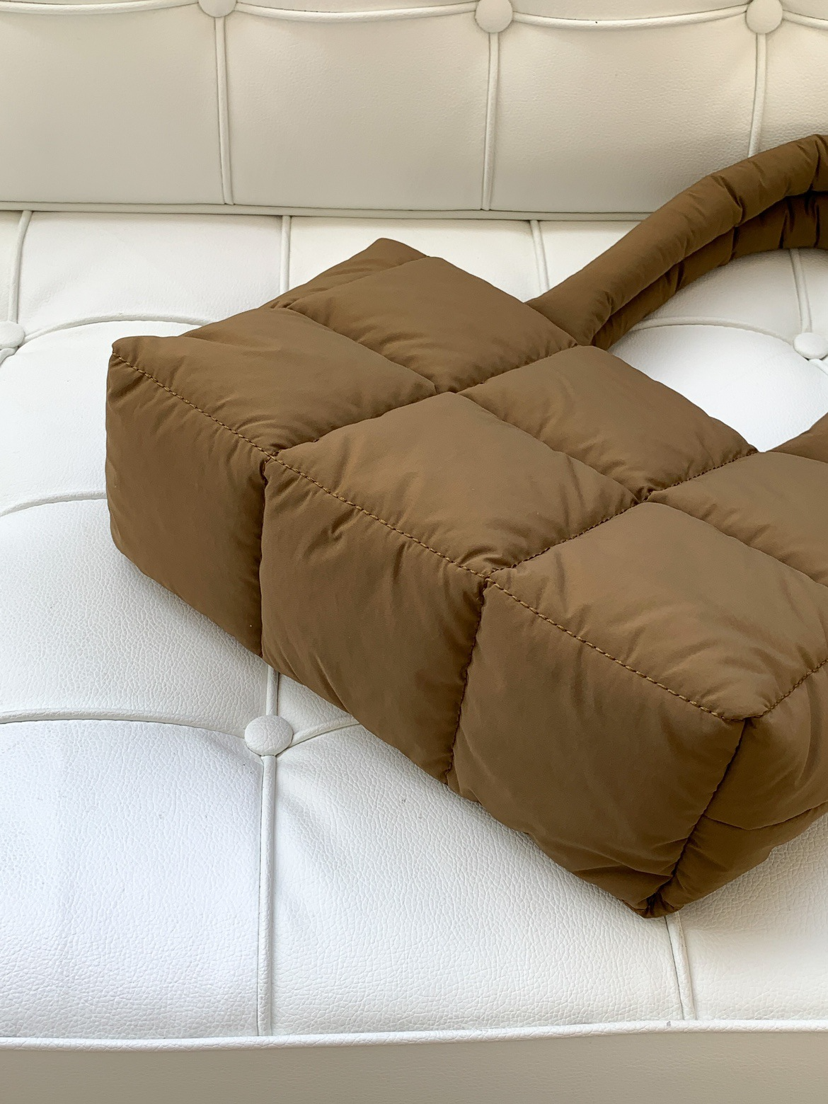Tote matelassé – Doux & stylé pour tous les jours