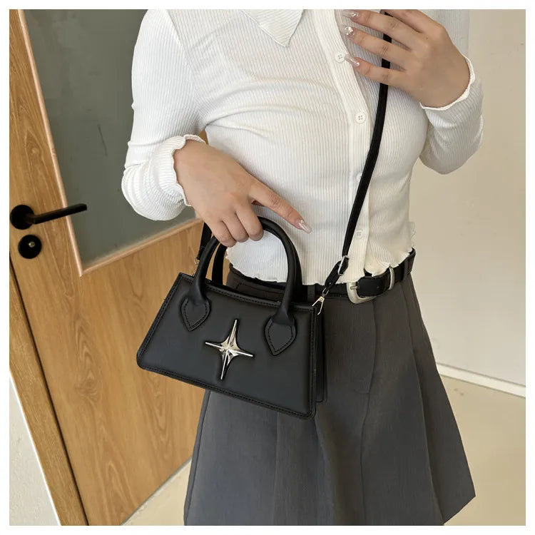 Mini sac à main avec breloque étoile – Design chic & audacieux