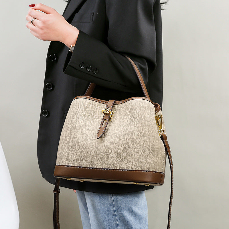Sac bandoulière en cuir structuré
