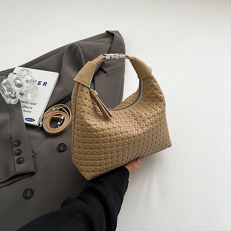 Sac bandoulière hobo tressé – Doux et texturé pour femme