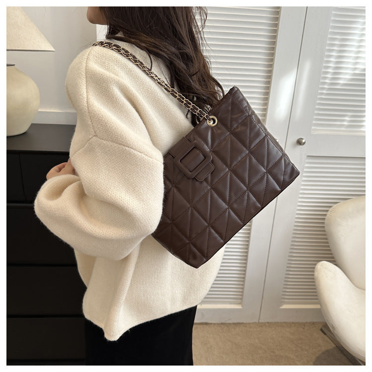 Sac bandoulière matelassé à chaîne – Élégant & spacieux
