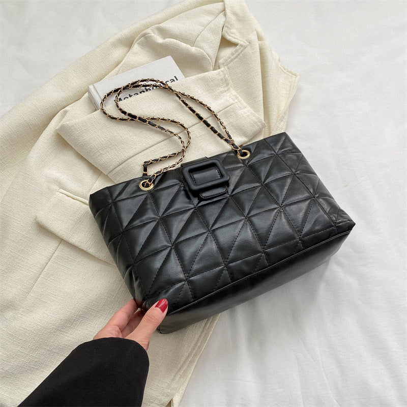 Sac bandoulière matelassé à chaîne – Élégant & spacieux