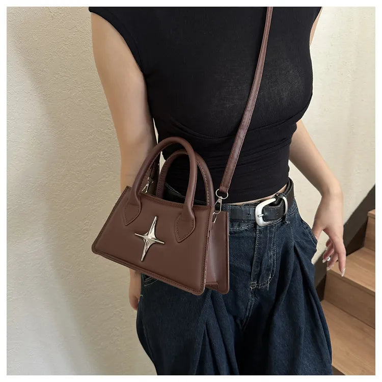 Mini sac à main avec breloque étoile – Design chic & audacieux