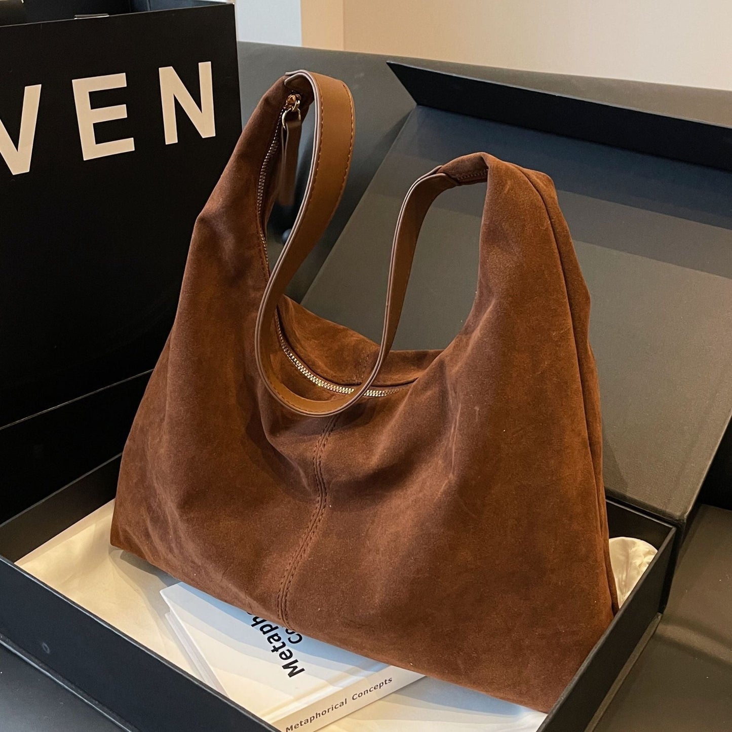 Tote Chic Grande Capacité – Élégance Urbaine