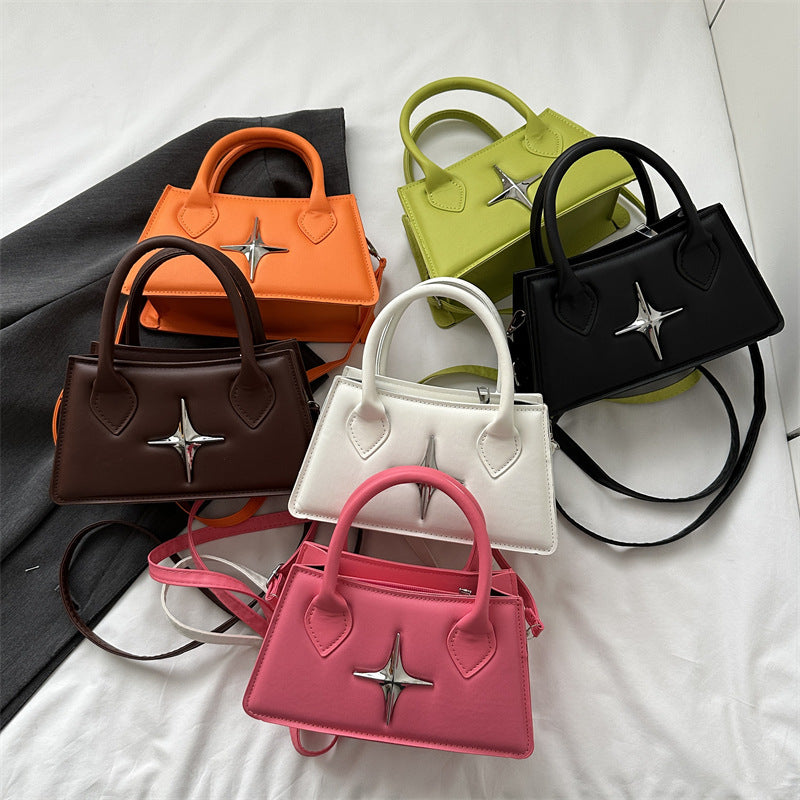 Mini sac à main avec breloque étoile – Design chic & audacieux