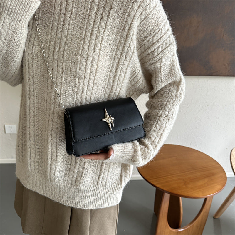 Mini sac à main avec breloque étoile – Design chic & audacieux