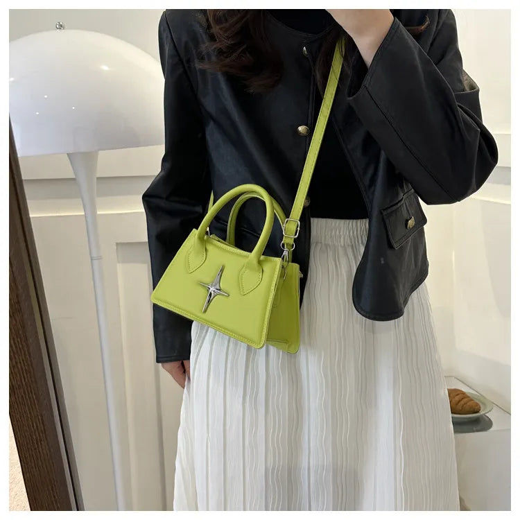 Mini sac à main avec breloque étoile – Design chic & audacieux