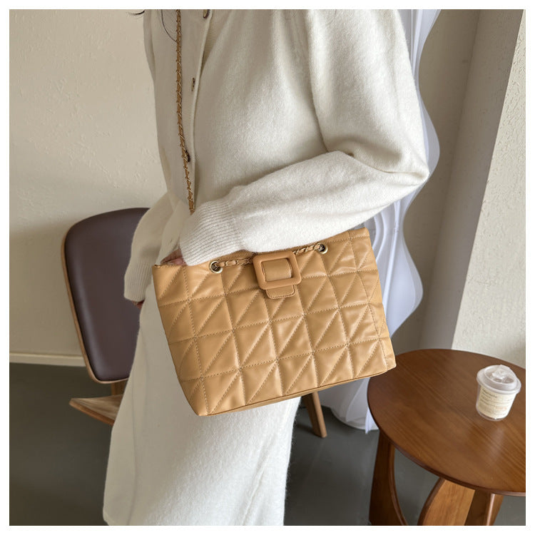 Sac bandoulière matelassé à chaîne – Élégant & spacieux