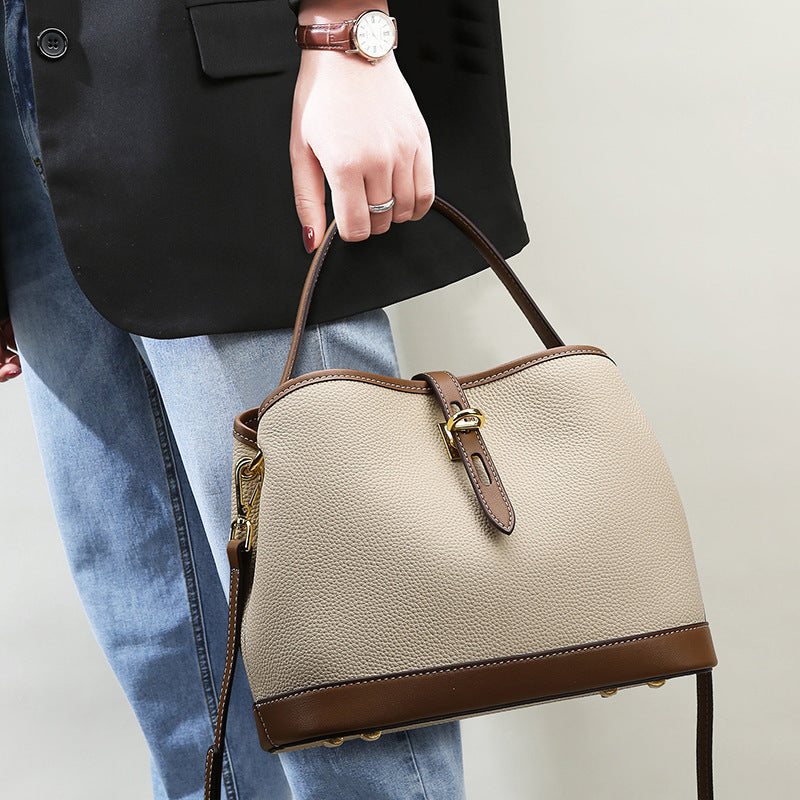 Sac bandoulière en cuir structuré