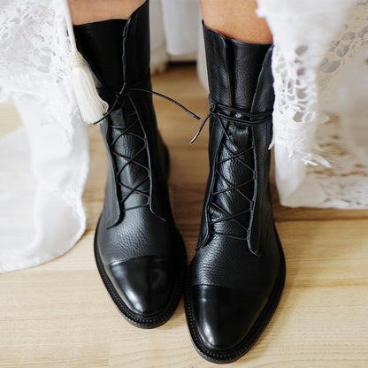 Bottes Locomotives Mi-Hautes à Lacets – Élégance Noire à Talon Bas