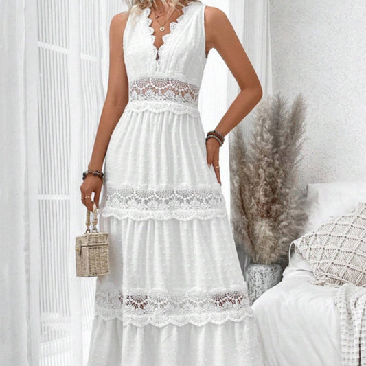 Robe en Dentelle Délicate à Col en V
