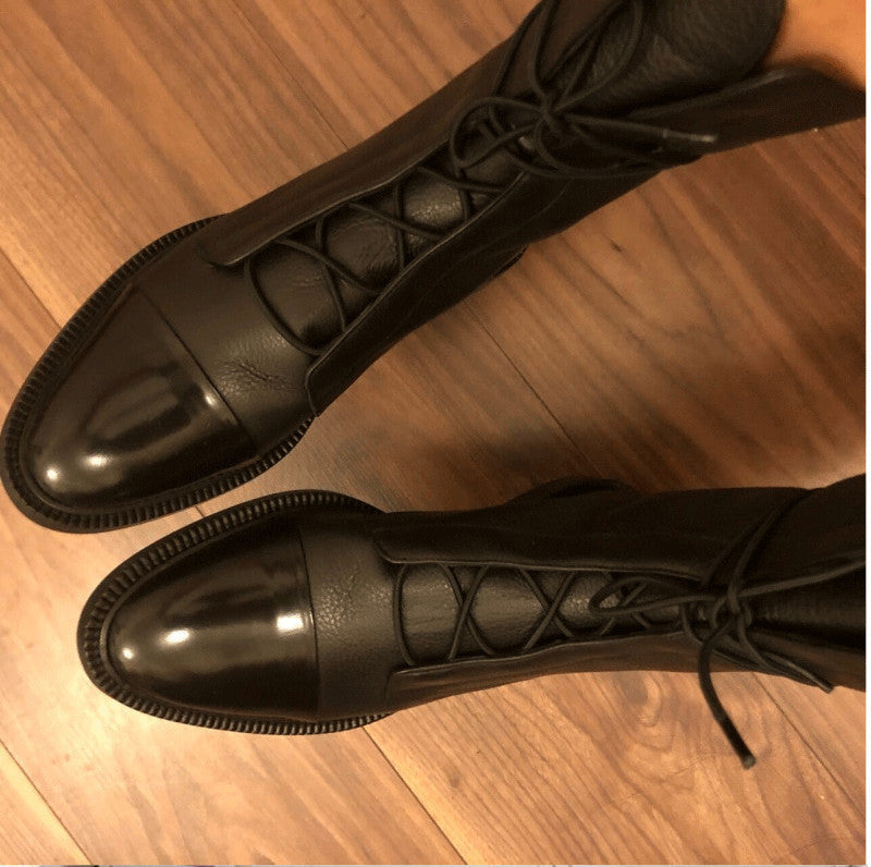 Bottes Locomotives Mi-Hautes à Lacets – Élégance Noire à Talon Bas