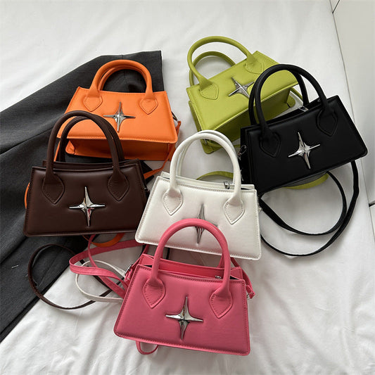 Mini sac à main avec breloque étoile – Design chic & audacieux
