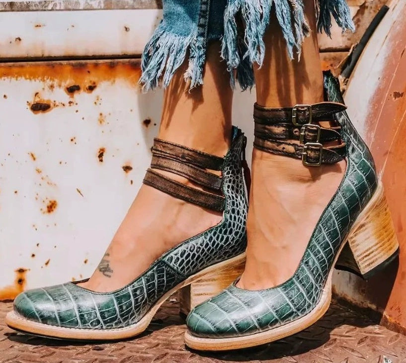 La Triple Muse – Talons Hypnotiques en Python pour Femmes Fatales