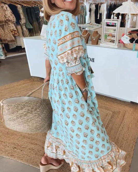 Robe Élancée à Col V